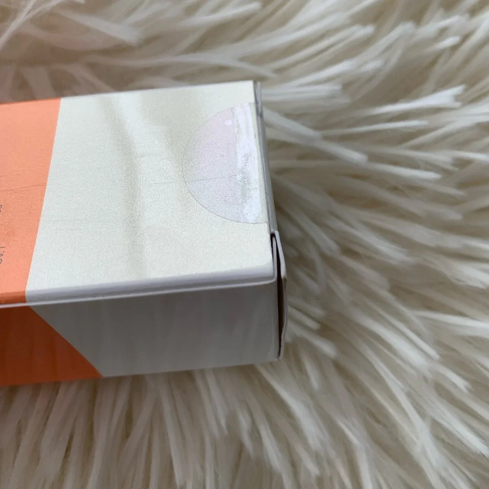 NIB Hanskin Vitamin C Glow Mask
